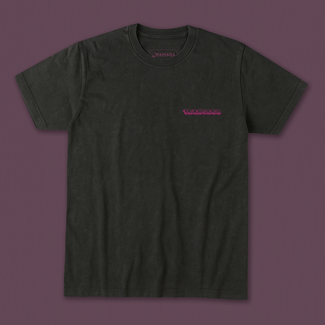 Camiseta con logotipo rosa