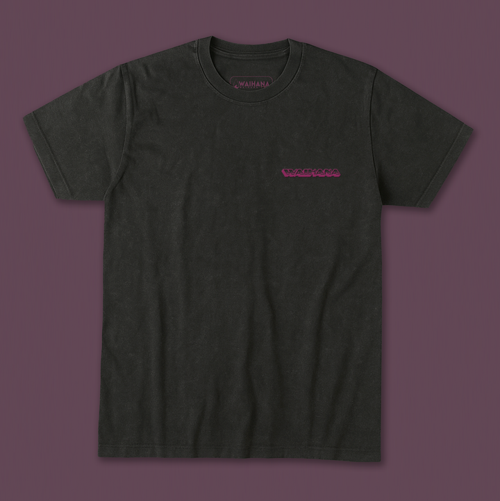 Camiseta con logotipo rosa