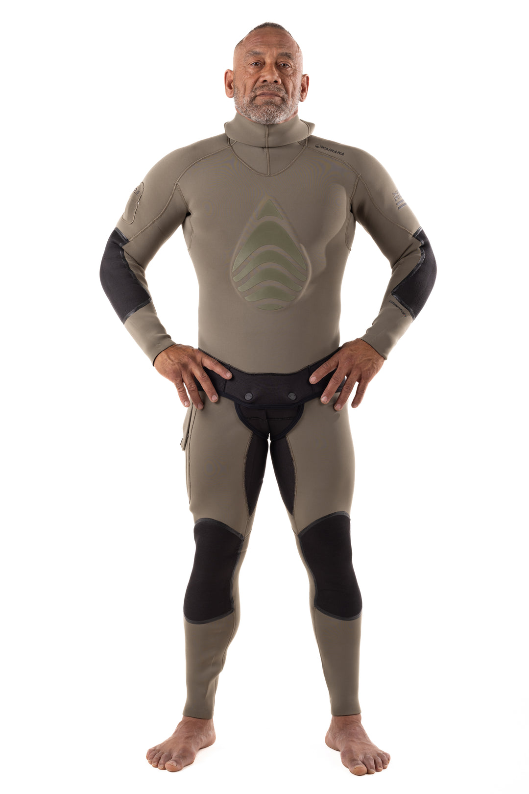 Male model wearing the Waihana Men&
