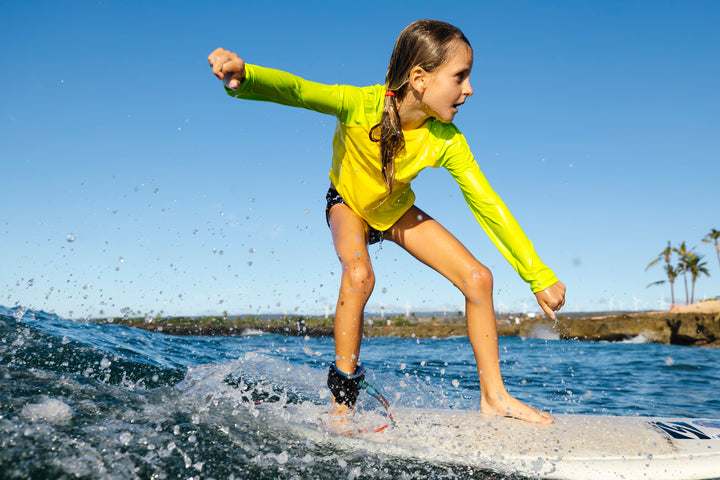 Camiseta de manga larga amarilla para niños