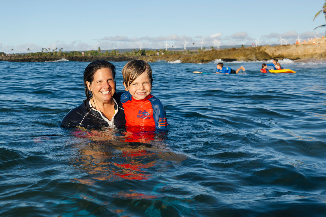 Rashguard de manga larga rojo para niños